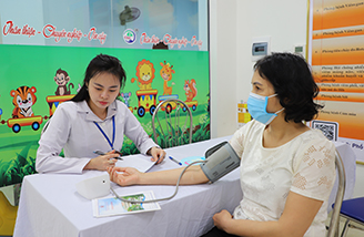 Trung tâm Kiểm soát bệnh tật tỉnh Quảng Ninh:  Triển khai khám sàng lọc Tim mạch, Đái tháo đường, Ung thư vú trong cộng đồng năm 2024